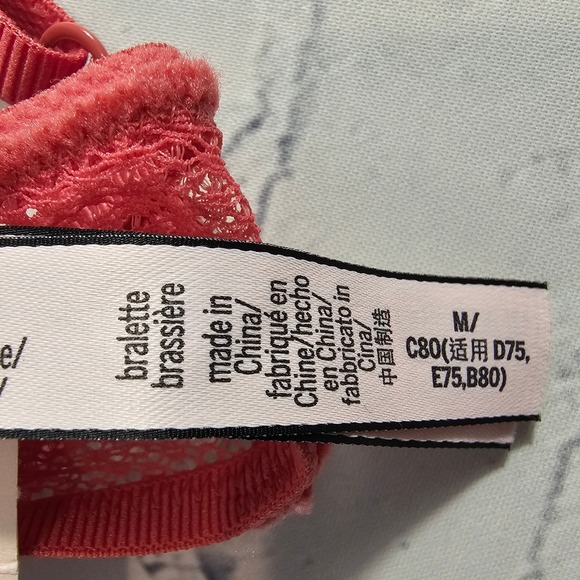 NEW Victorias Secret Coral Pink Lace Unlined Bralette Front Tie Detail Size M - Picture 9 of 10